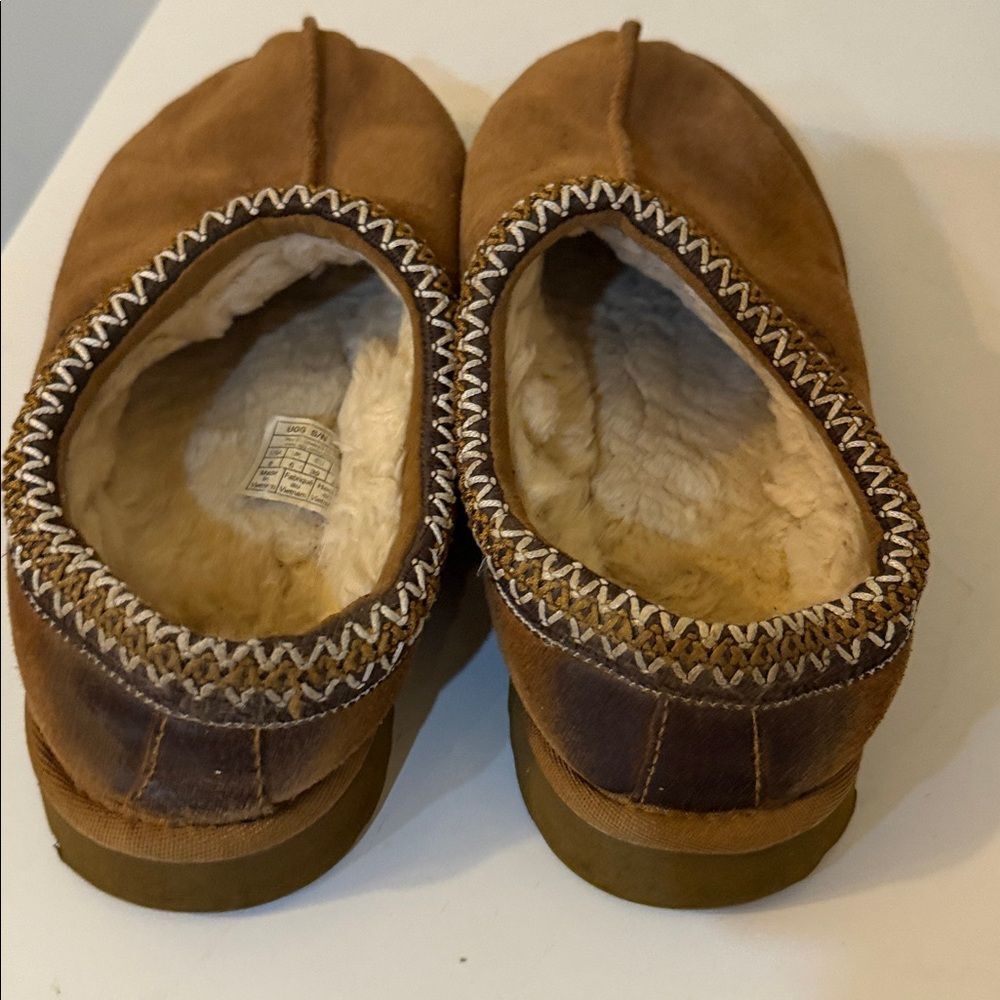 UGG Tasman Tan Suede Slippers with Cozy Lining sz 8 - Picture 3 of 5